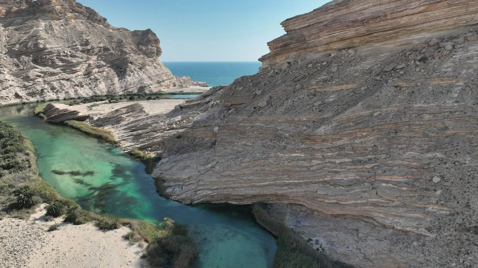 Wadis, désert, randonnées : faire sa réserve d'eau